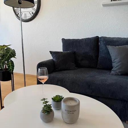 Emelies Sonnenwohnung Mit Balkon Apartment