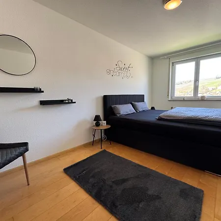 Emelies Sonnenwohnung Mit Balkon Apartment